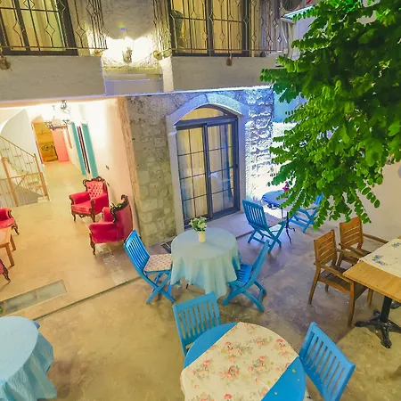 베디르한 코낙 오텔 알라카티