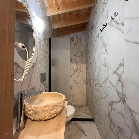 호텔 베디르한 코낙 오텔 3*