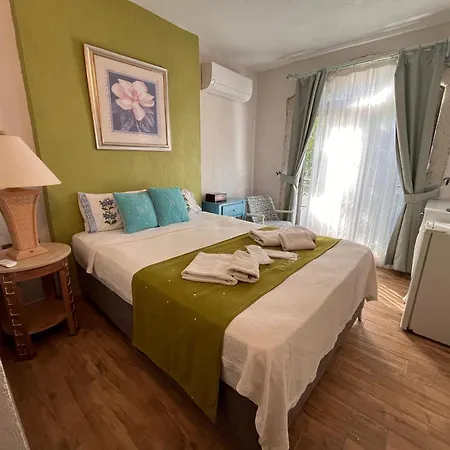 베디르한 코낙 오텔