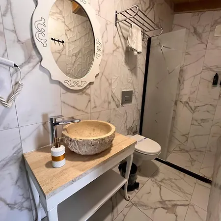 호텔 베디르한 코낙 오텔 3*